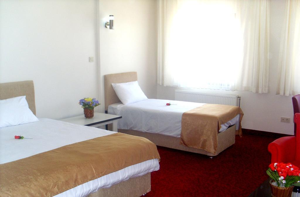 Butik Ertur Hotel Dogubayazit Quarto foto
